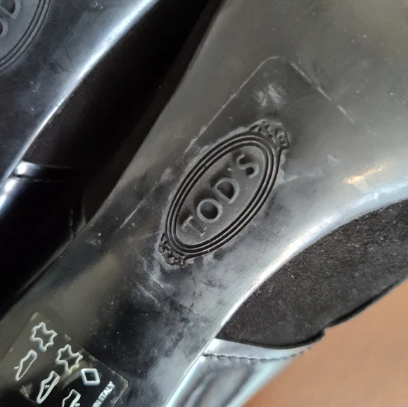 Tod's Black Leather and Suede Heels - Picture 9 of 12